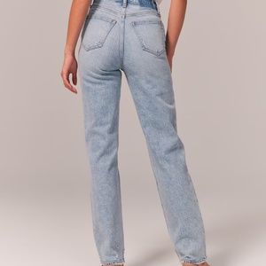 A&F Vintage Stretch Denim  Ultra High Rise 90s Straight Jean